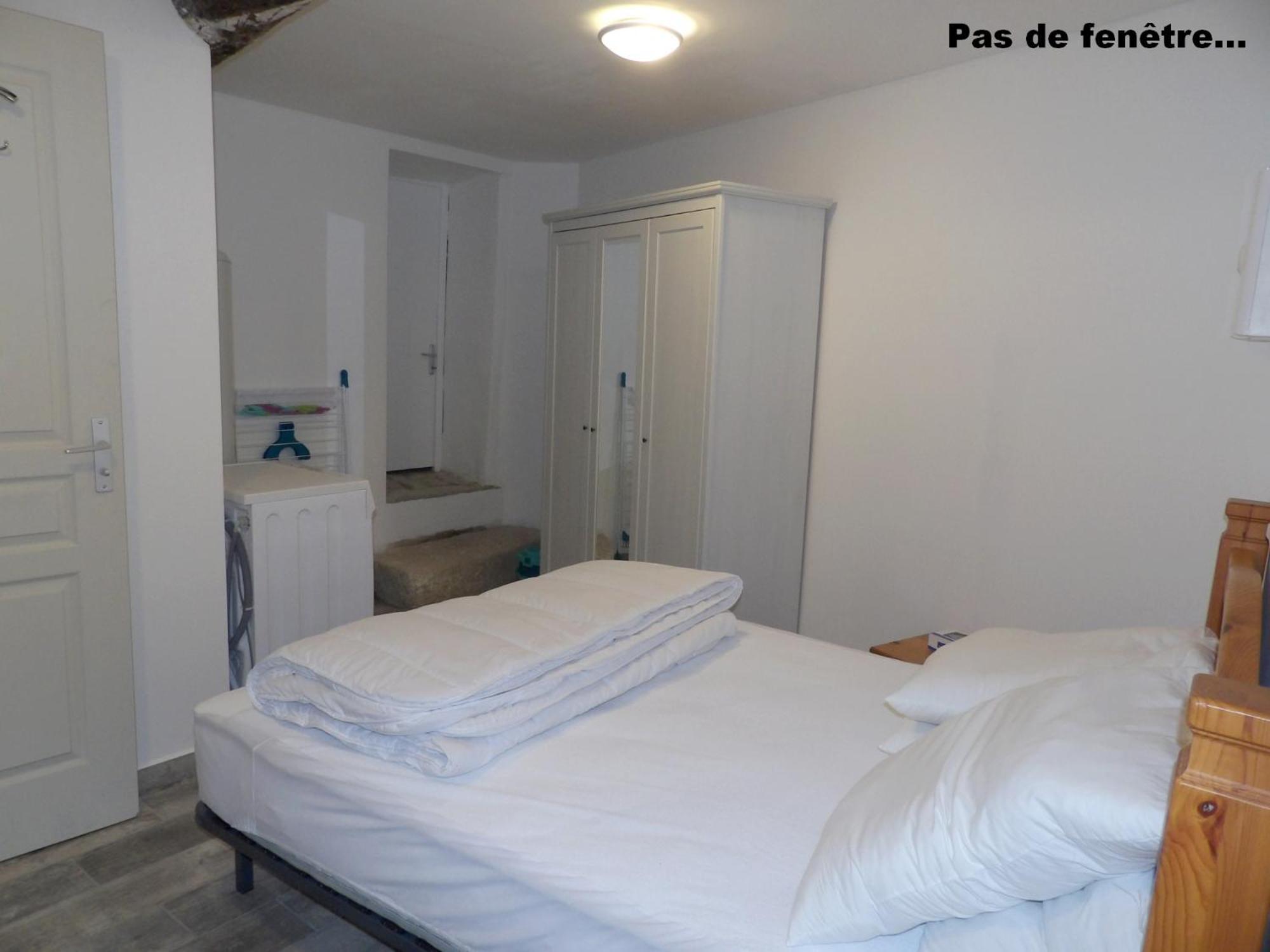 Studio Chez Steph Eyguieres Exterior photo